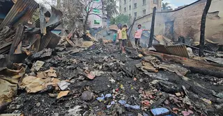 নেত্রকোণার বড় বাজারে ভয়াবহ আগুন; ফায়ারের ৫ ইউনিটের চেষ্টায় নিয়ন্ত্রণ